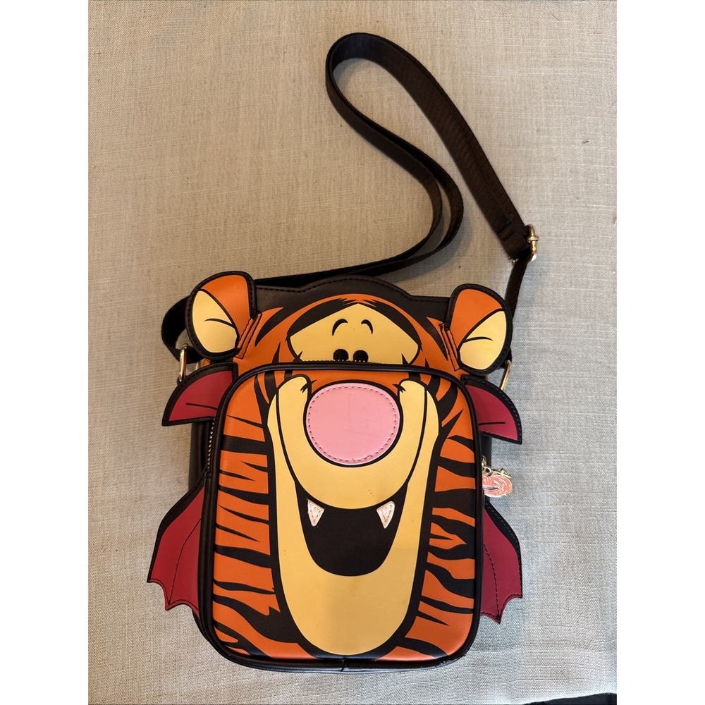 Loungefly Disney Winnie the Pooh Tigger Vampire Halloween Crossbody Bag Mini